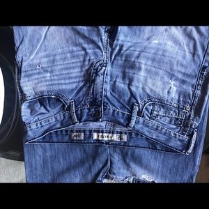 BKE Carter distressed jeans